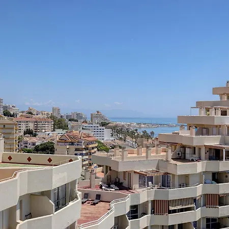 Charming In Benalbeach With Garden And Sea View Apartment *