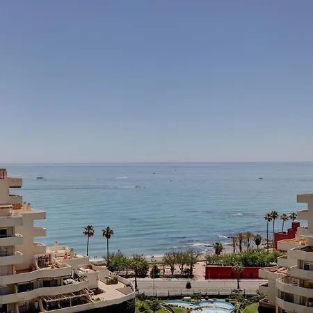 Charming In Benalbeach With Garden And Sea View Apartment *